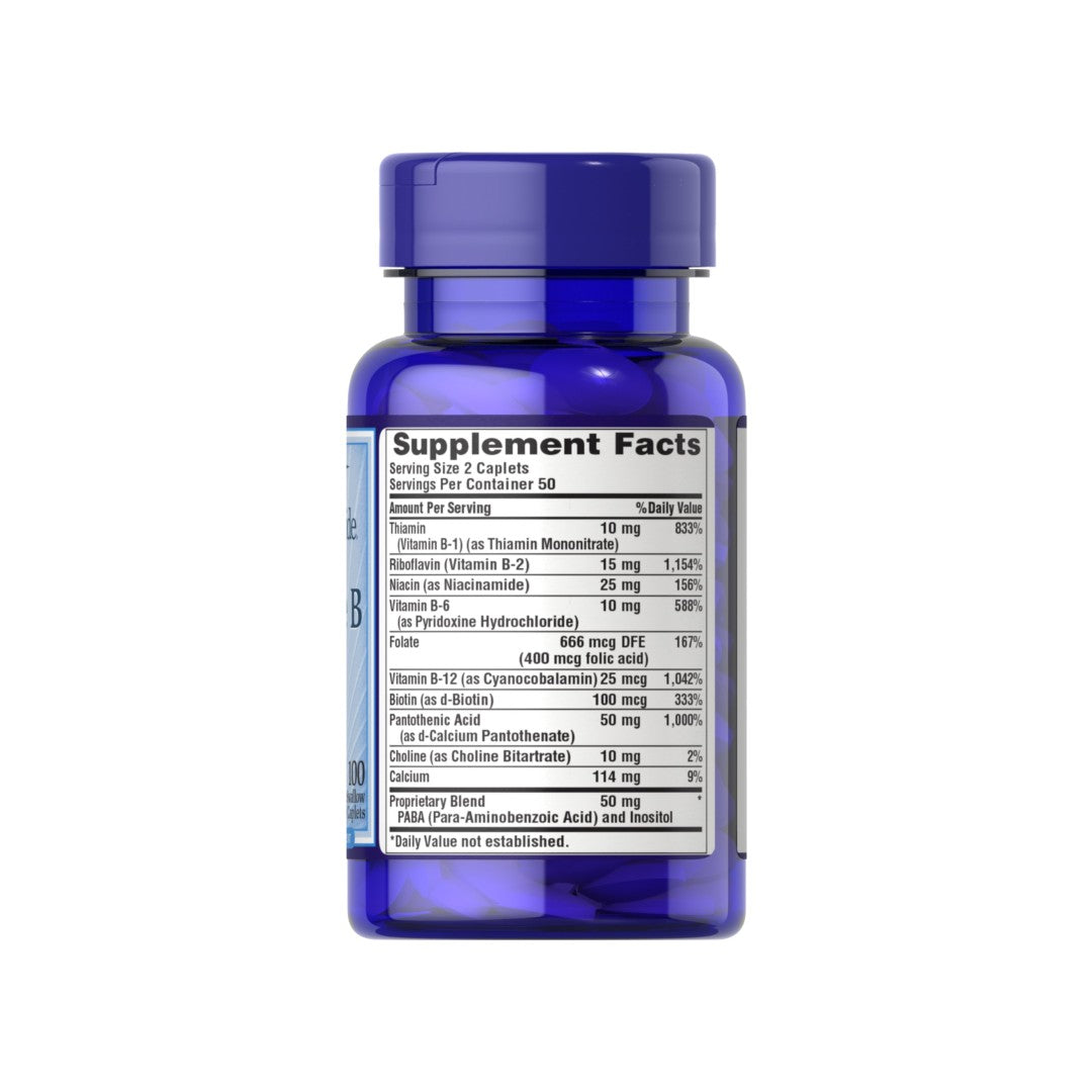 Eine Flasche Puritan's Pride Komplettes Vitamin B, B-Komplex - 100 Kapseln mit einem Etikett darauf.