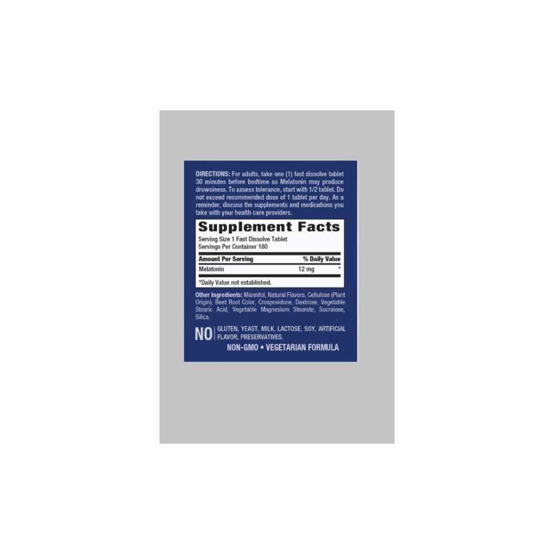 Das Etikett des Nahrungsergänzungsmittels Melatonin 12 mg 180 Tabs von PipingRock auf weißem Hintergrund.
